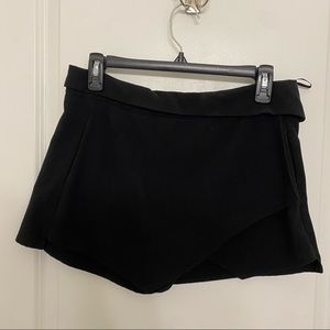 Black forever 21 skort